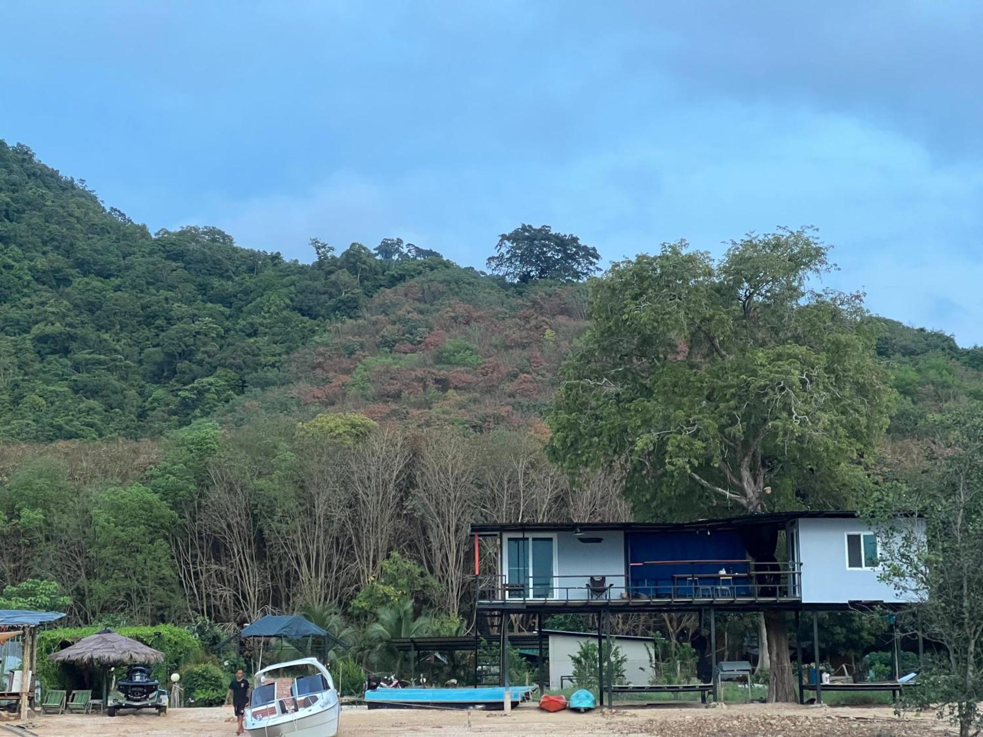 Baan Plai Laem Homestay Koh Phaluai Exterior foto