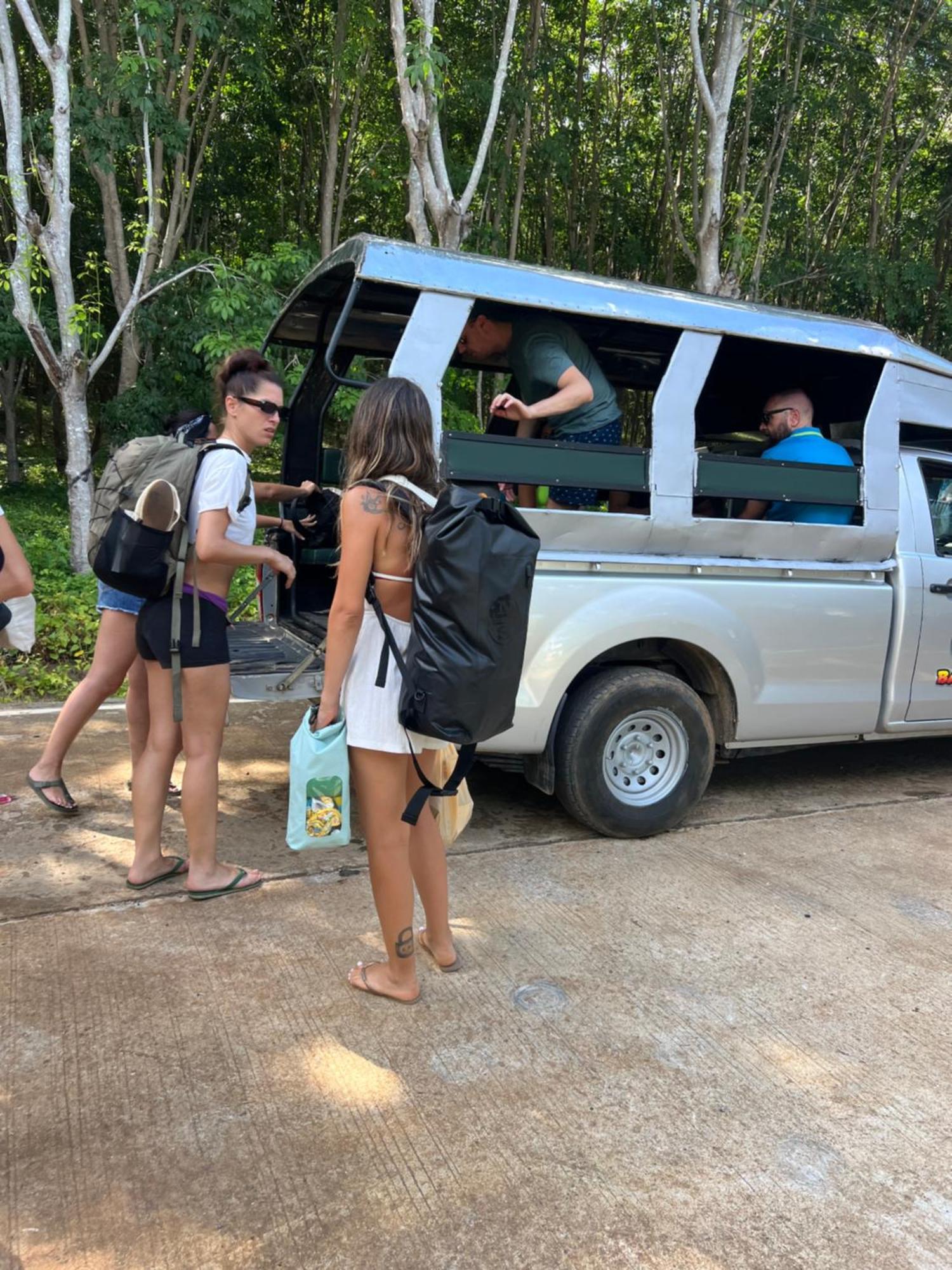 Baan Plai Laem Homestay Koh Phaluai Exterior foto